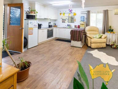 Property 17 FLINDERS STREET, MUNDUBBERA QLD 4626 IMAGE 0
