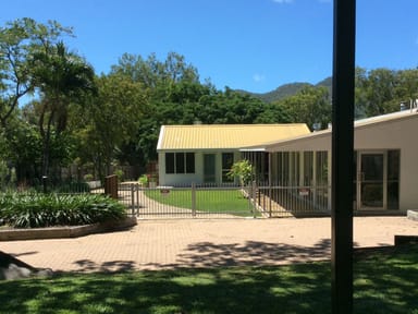 Property 8 Esplanade, Picnic Bay QLD 4819 IMAGE 0