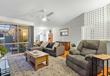 Property 14 Beaufortia Court, Regents Park QLD 4118 IMAGE 0