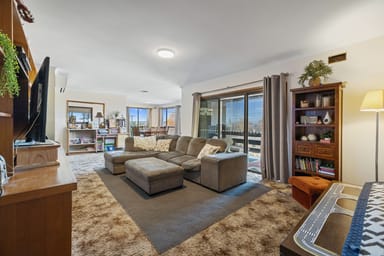 Property 17 Lee Parade, Leongatha VIC 3953 IMAGE 0