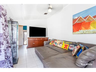 Property 11 Meadow Street, KEPPEL SANDS QLD 4702 IMAGE 0