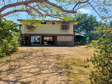 Property 26 Bindon Street, FLYING FISH POINT QLD 4860 IMAGE 0