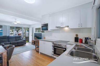 Property Unit 3, 15 View St, Woody Point QLD 4019 IMAGE 0