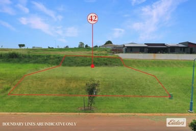 Property 22 Waterfront Terrace, Yungaburra QLD 4884 IMAGE 0