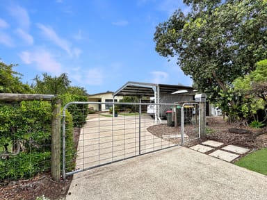 Property 33 Belbowrie Parade, MALONEYS BEACH NSW 2536 IMAGE 0