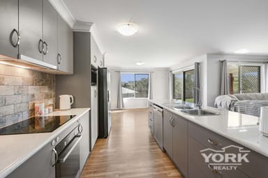 Property 7 Lydia Place, TOP CAMP QLD 4350 IMAGE 0