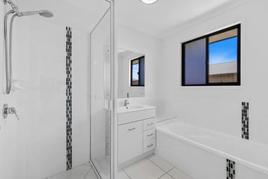 Property 9 Singleton Court, Emerald QLD 4720 IMAGE 0