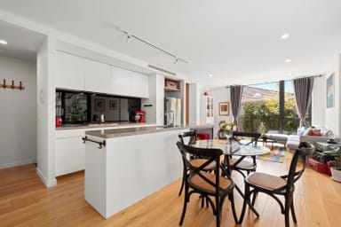 Property 7, 32 Prince Edward Avenue, Mckinnon VIC 3204 IMAGE 0