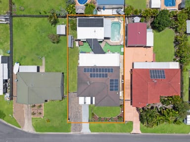 Property 11 Wodalla Mews, POINT VERNON QLD 4655 IMAGE 0