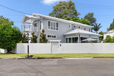 Property 31 Wharf Street, Shorncliffe QLD 4017 IMAGE 0