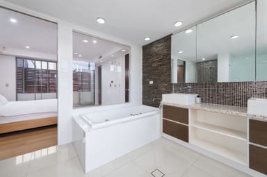 Property 3 Second Avenue, Broadbeach QLD 4218 IMAGE 0