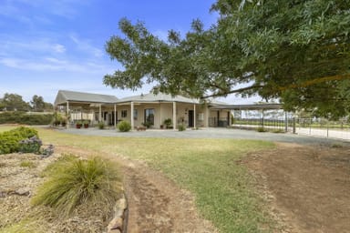 Property 24 Moccundunda Road, Clare SA 5453 IMAGE 0