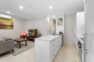 Property 7, 14 Collins, Woody Point QLD 4019 IMAGE 0