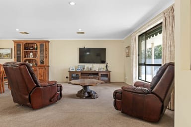 Property 7 Meadow Court, Delacombe VIC 3356 IMAGE 0