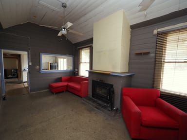 Property 10 Ferrers Street, Lismore VIC 3324 IMAGE 0