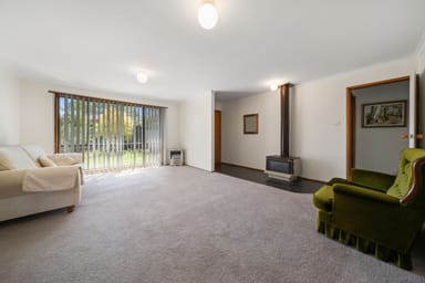Property 17 Dalgarno Close, Oxley ACT 2903 IMAGE 0