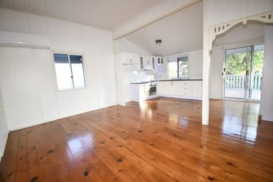 Property 398 Quay Street, Depot Hill QLD 4700 IMAGE 0