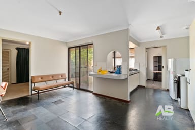 Property 94 Nannatee Way, WANNEROO WA 6065 IMAGE 0