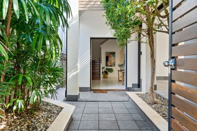Property 45 Stella Street, HOLLAND PARK QLD 4121 IMAGE 0