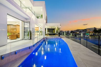 Property 86 Royal Albert Crescent, Sovereign Islands QLD 4216 IMAGE 0