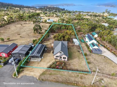 Property 44 Bay Street, DUNALLEY TAS 7177 IMAGE 0