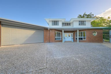Property 17 Fairway Avenue, CLINTON QLD 4680 IMAGE 0
