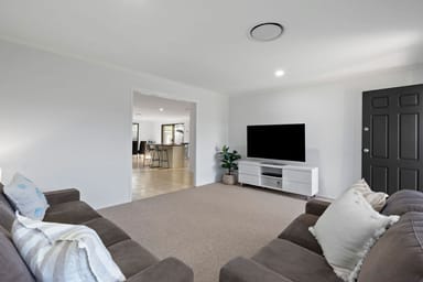 Property 11 Finch Place, Bateau Bay NSW 2261 IMAGE 0