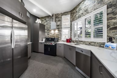 Property 255 Gittins Road, WITHCOTT QLD 4352 IMAGE 0