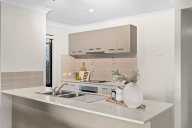 Property 7 Pine Place, Upper Kedron QLD 4055 IMAGE 0
