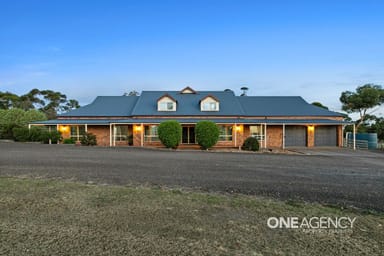 Property 2 Carbine Court, Toolern Vale VIC 3337 IMAGE 0