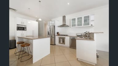 Property 12 Yale Court, Wangaratta VIC 3677 IMAGE 0