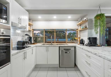 Property 14 Beaufortia Court, Regents Park QLD 4118 IMAGE 0