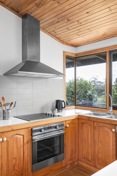 Property 32 Trewhella Drive, Newham VIC 3442 IMAGE 0