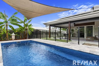 Property 19 Tina Drive, Urangan QLD 4655 IMAGE 0