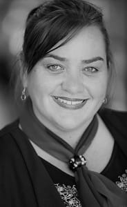 Property Agent Schiona Swart