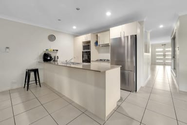 Property 25 Benjamin Court, Yamanto QLD 4305 IMAGE 0