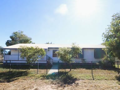 Property 7 - 9 Robertson Street, Roma QLD 4455 IMAGE 0