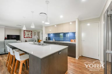 Property MERINGANDAN WEST QLD 4352 IMAGE 0