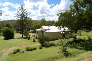 Property 17 East Street, Esk QLD 4312 IMAGE 0