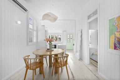 Property 20 Miles Street, COOLANGATTA QLD 4225 IMAGE 0