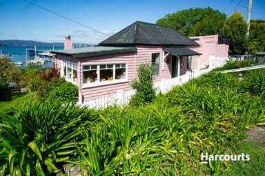 Property 126 Flinders Street, BEAUTY POINT TAS 7270 IMAGE 0