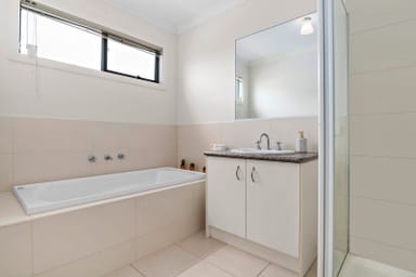 Property 14 Matilda Way, Bonbeach VIC 3196 IMAGE 0