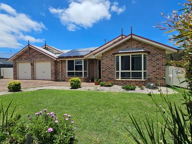 Property 17 Matthew Court, Crows Nest QLD 4355 IMAGE 0