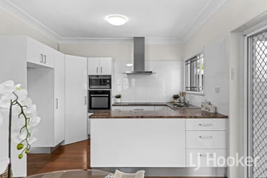 Property 28 Crutchley Street, FAIRFIELD QLD 4103 IMAGE 0