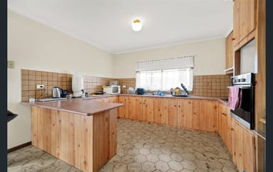 Property 14 Douglas Avenue, ST ALBANS VIC 3021 IMAGE 0