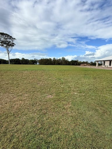 Property 37 Sandcastles Cct, Burrum Heads QLD 4659 IMAGE 0