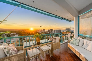 Property 5/40-42 Rutledge Street, Coolangatta QLD 4225 IMAGE 0