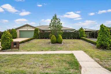 Property 22 Curlew Street, MERINGANDAN WEST QLD 4352 IMAGE 0