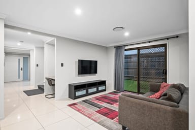 Property 27 Goulburn Crescent, SOUTH RIPLEY QLD 4306 IMAGE 0