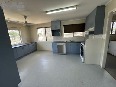 Property 2 Bendee Cres, Blackwater QLD 4717 IMAGE 0